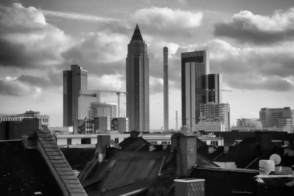Skyline Frankfurt schwarz weiß